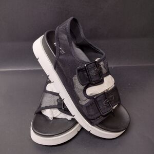 NEW BAR III - WOMEN'S SANDALS SIZE :7M